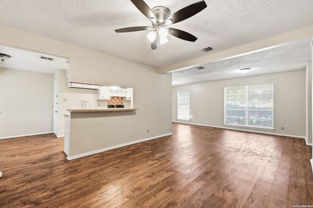5416 RAMBOWLLETTE DR, San Antonio, TX 78247