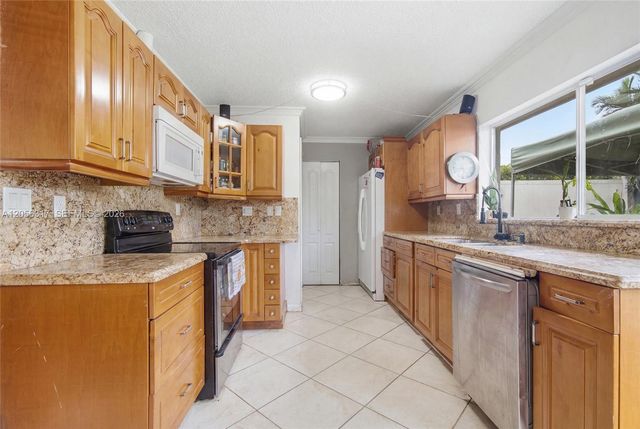 14755 SW 70th Terrace, Miami, FL 33193