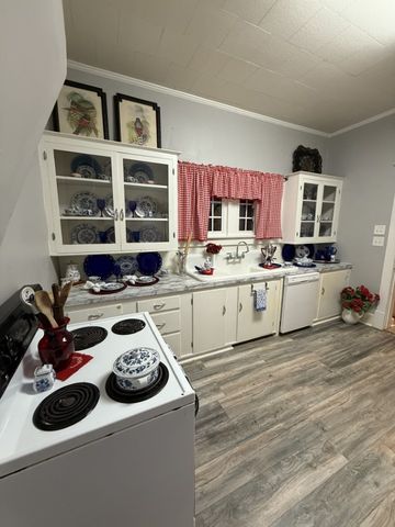 409 N Military Ave, N, Lawrenceburg, TN 38464