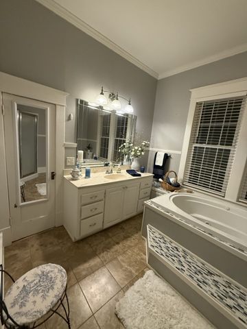 409 N Military Ave, N, Lawrenceburg, TN 38464