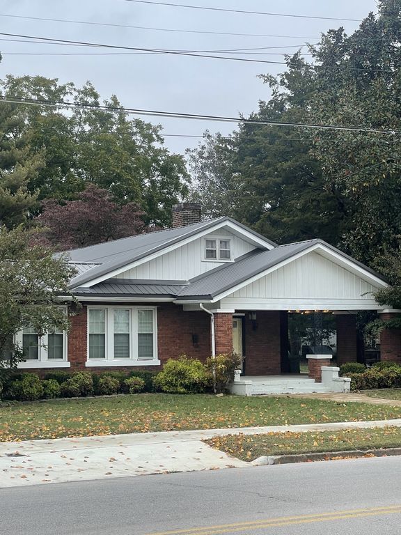 409 N Military Ave, N, Lawrenceburg, TN 38464