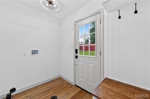 12518 Woodstream Drive, St Louis, MO 63138