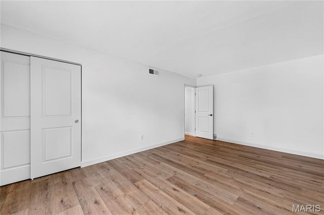 12518 Woodstream Drive, St Louis, MO 63138