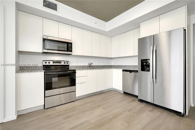 475 NE 125th 603, North Miami, FL 33161