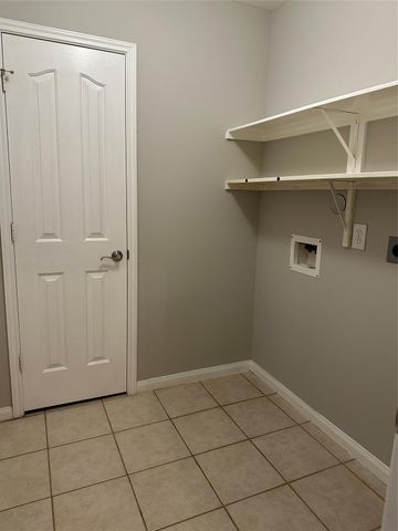 11530 Twain Drive, Montgomery, TX 77356