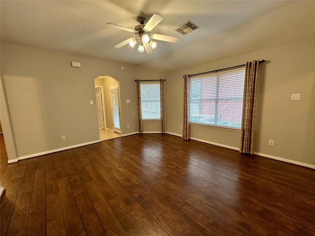 11530 Twain Drive, Montgomery, TX 77356