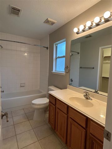 11530 Twain Drive, Montgomery, TX 77356