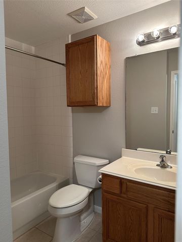 11530 Twain Drive, Montgomery, TX 77356