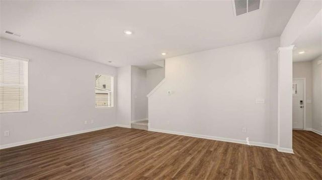 100 Oakchase Park Lane, Hampton, GA 30228