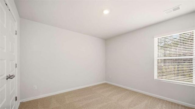 100 Oakchase Park Lane, Hampton, GA 30228