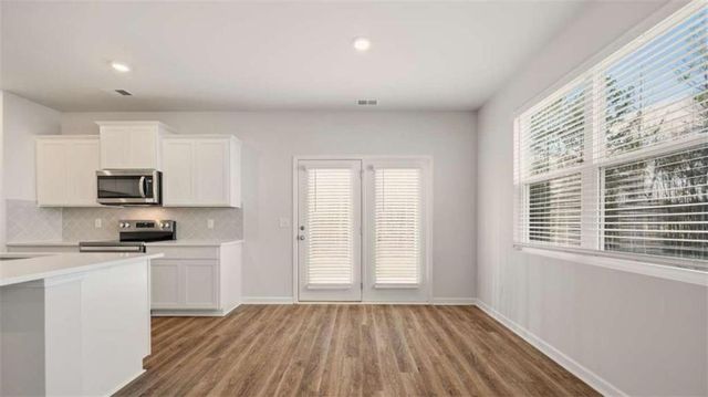100 Oakchase Park Lane, Hampton, GA 30228