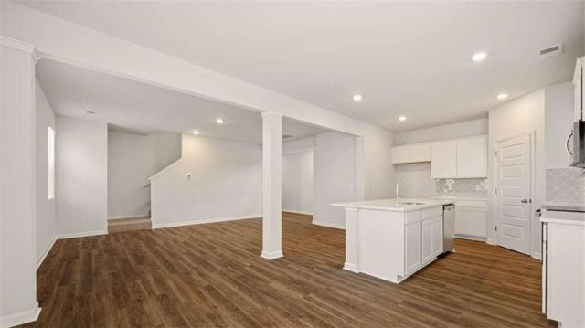 100 Oakchase Park Lane, Hampton, GA 30228