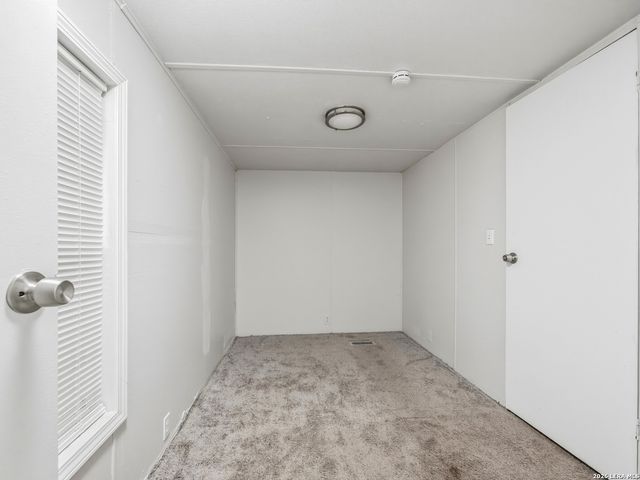 10323 HILLBROOK RD, Schertz, TX 78108