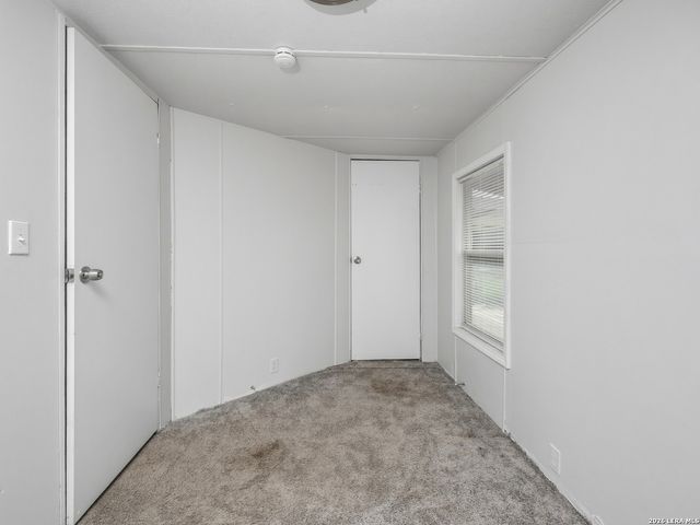 10323 HILLBROOK RD, Schertz, TX 78108