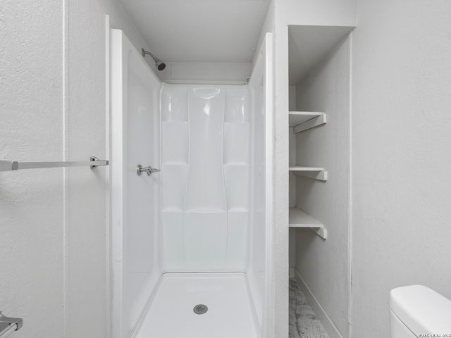 10323 HILLBROOK RD, Schertz, TX 78108