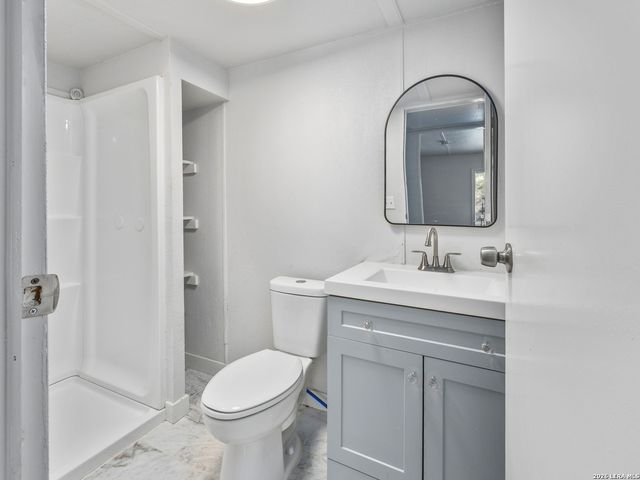 10323 HILLBROOK RD, Schertz, TX 78108