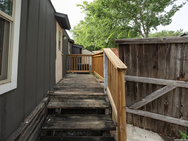 10323 HILLBROOK RD, Schertz, TX 78108