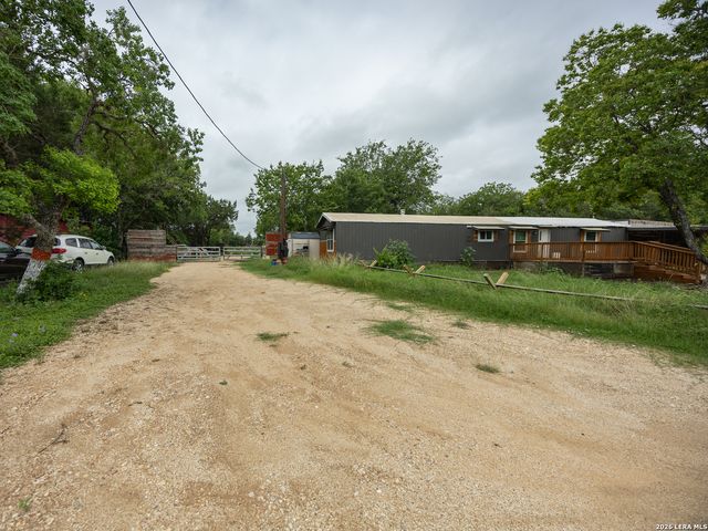10323 HILLBROOK RD, Schertz, TX 78108