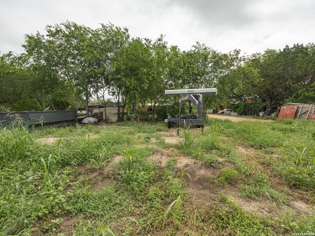 10323 HILLBROOK RD, Schertz, TX 78108