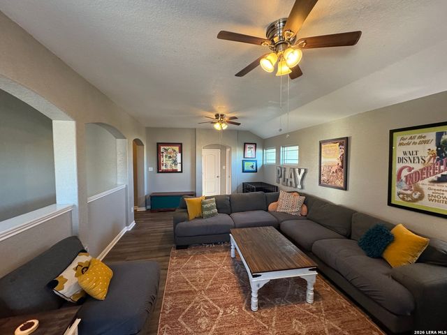 13438 Canyon Mdw, San Antonio, TX 78254