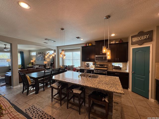 13438 Canyon Mdw, San Antonio, TX 78254