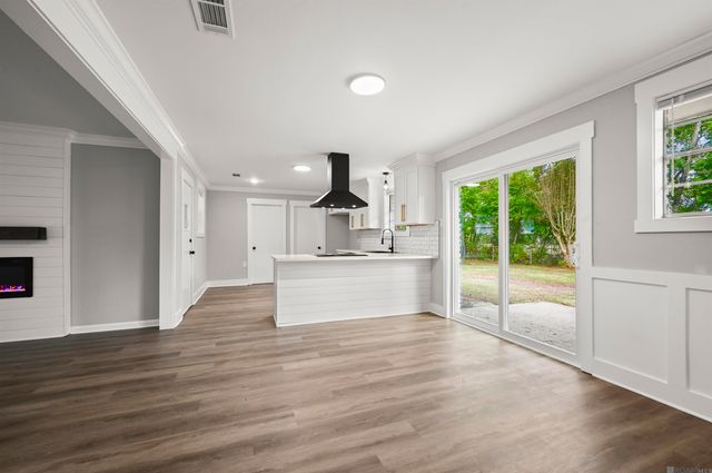 6415 Vineyard Dr, Baton Rouge, LA 70812
