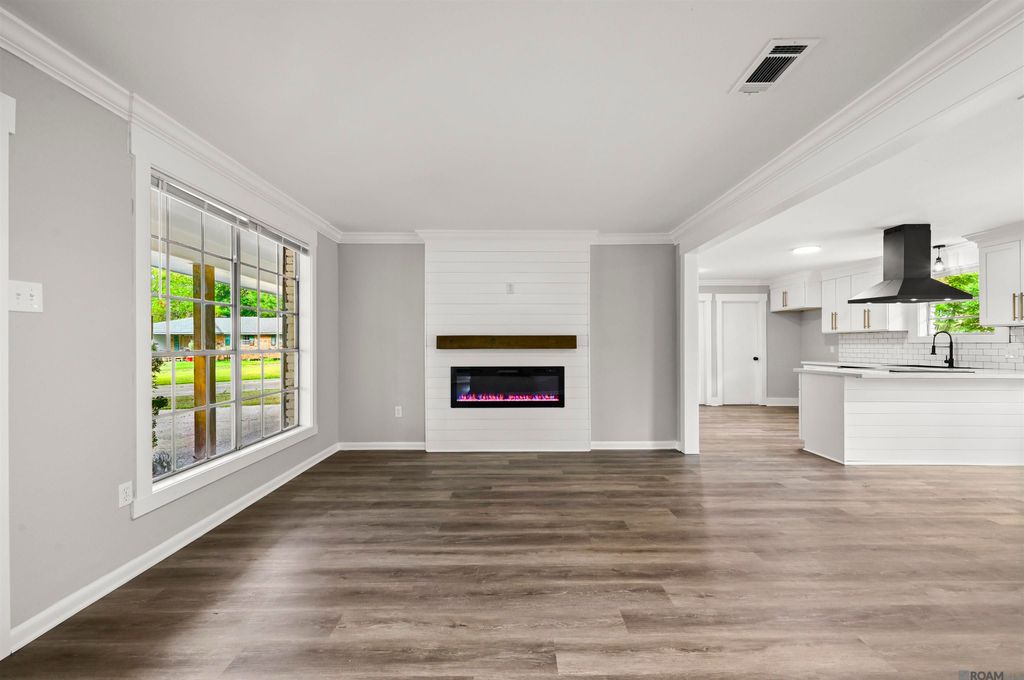 6415 Vineyard Dr, Baton Rouge, LA 70812