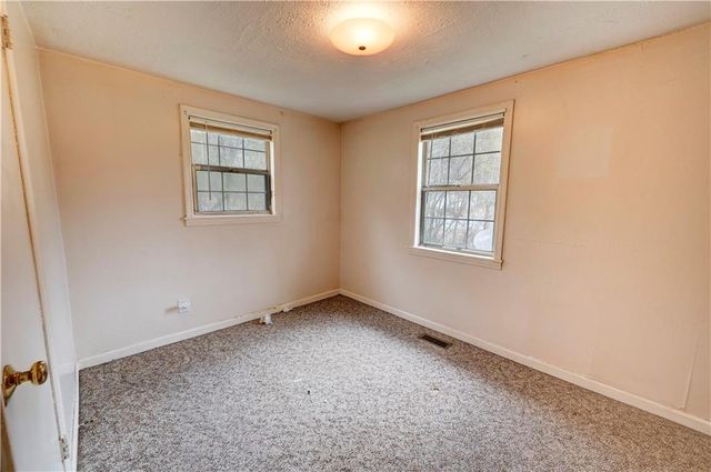 1021 Newtown Creek Loop NE, Calhoun, GA 30701