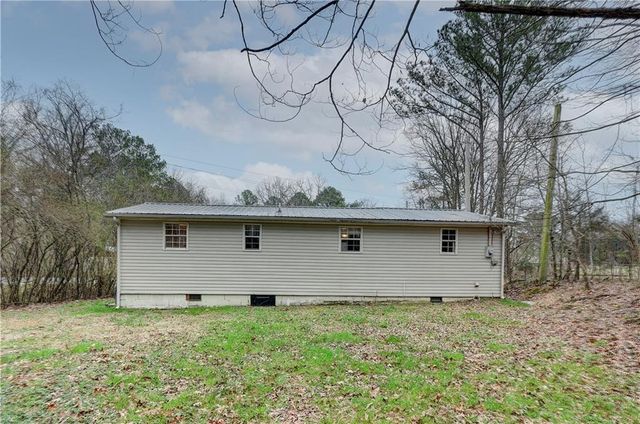 1021 Newtown Creek Loop NE, Calhoun, GA 30701