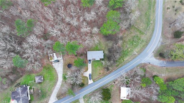 1021 Newtown Creek Loop NE, Calhoun, GA 30701