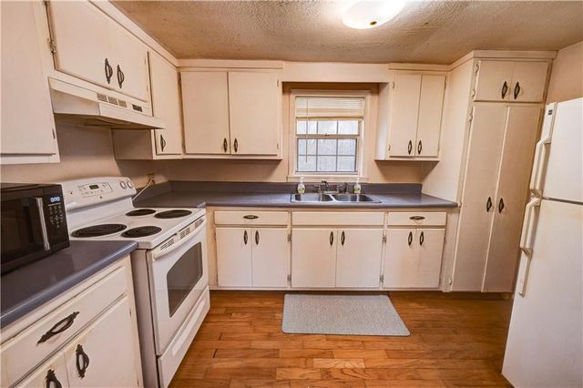 1021 Newtown Creek Loop NE, Calhoun, GA 30701