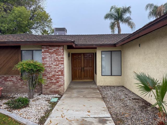 3105 Fortune Street, Bakersfield, CA 93313