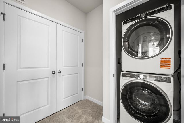 860 GRAPHITE DR, Phoenixville, PA 19460