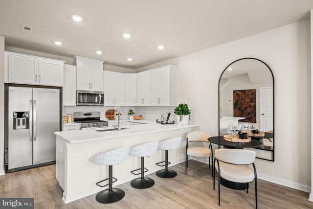 860 GRAPHITE DR, Phoenixville, PA 19460