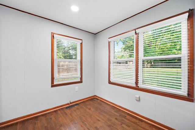 1605 W WORLEY ST, Columbia, MO 65203