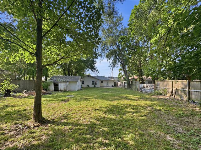 1605 W WORLEY ST, Columbia, MO 65203