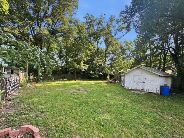 1605 W WORLEY ST, Columbia, MO 65203