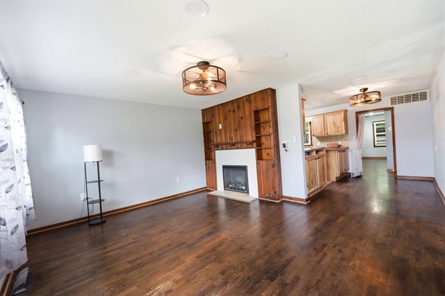 1605 W WORLEY ST, Columbia, MO 65203