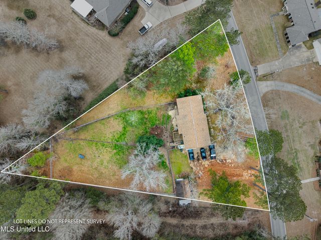 156 Balboa Drive, Hattiesburg, MS 39402