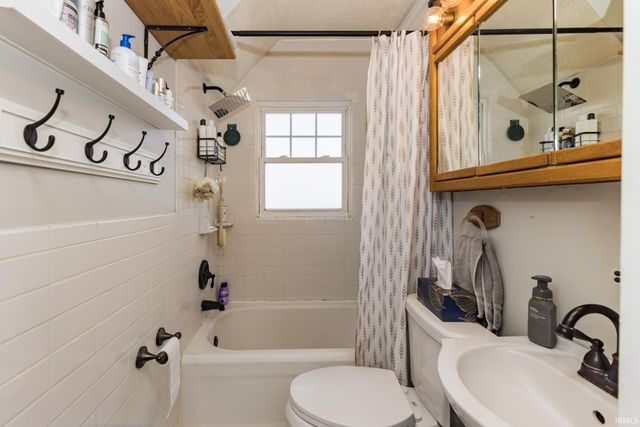 800 W Wills Avenue, Muncie, IN 47303