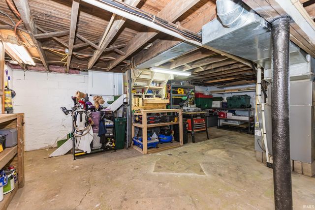 800 W Wills Avenue, Muncie, IN 47303