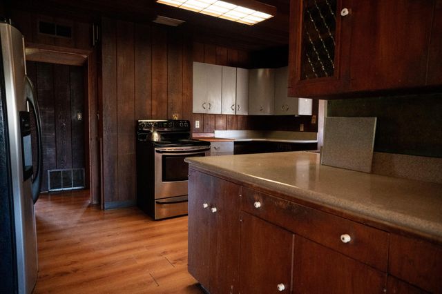 534 E Morton Avenue, Porterville, CA 93257
