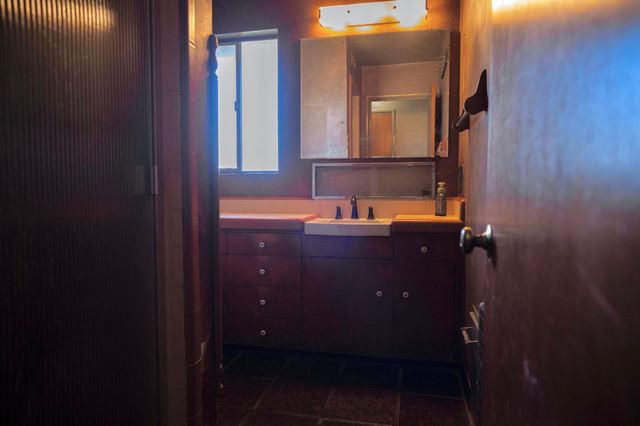 534 E Morton Avenue, Porterville, CA 93257