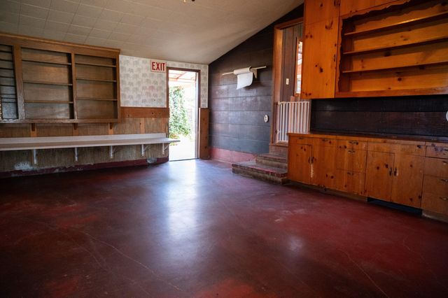 534 E Morton Avenue, Porterville, CA 93257