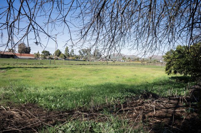 534 E Morton Avenue, Porterville, CA 93257