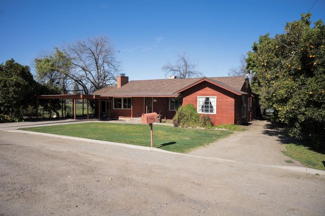 534 E Morton Avenue, Porterville, CA 93257
