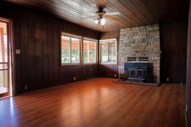 534 E Morton Avenue, Porterville, CA 93257