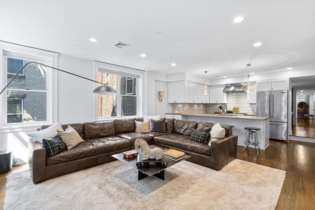 290 North St 2, Boston, MA 02113