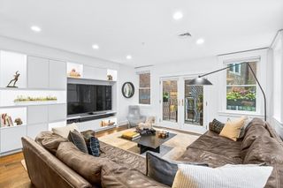 290 North St 2, Boston, MA 02113
