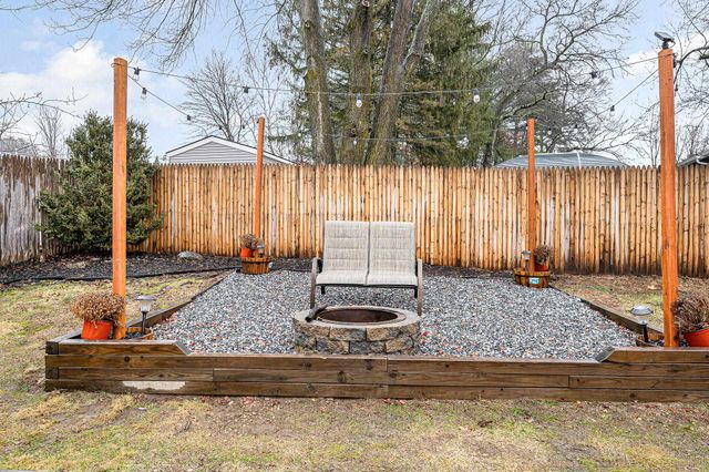 4 Kittery Drive, Nashua, NH 03062